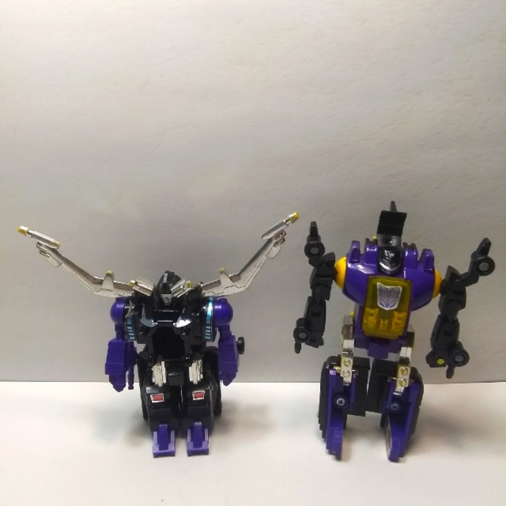 2 original transformer toys